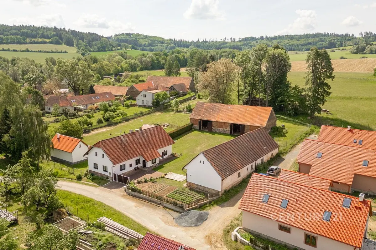 Prodej nemovitosti 124 m², Olešná u Načeradce · Načeradec