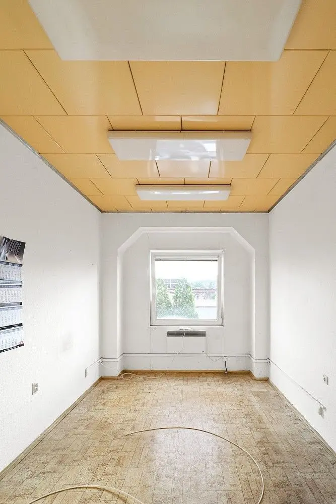 Pronájem komerčního prostoru 357 m², Mníšek pod Brdy