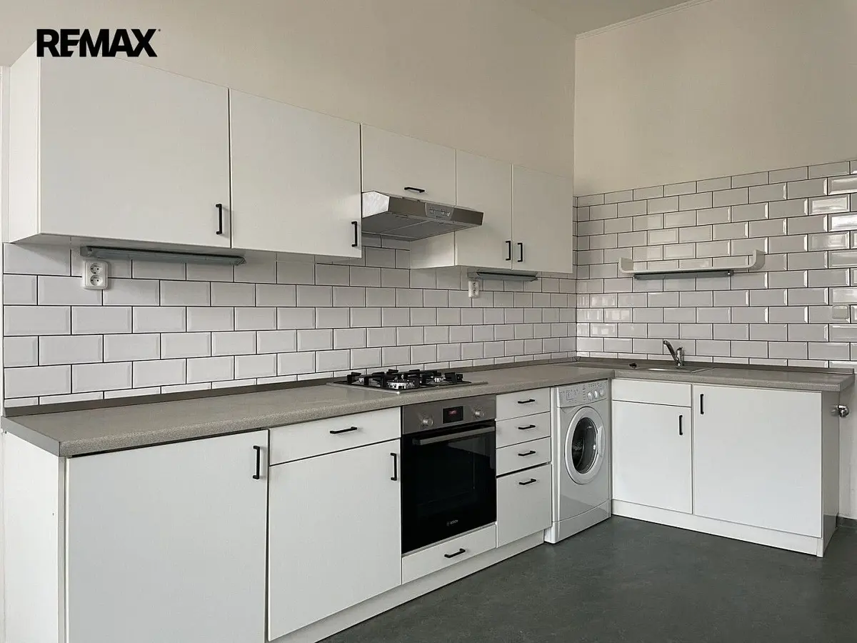 Pronájem bytu 1+1 62 m², Londýnská · Vinohrady