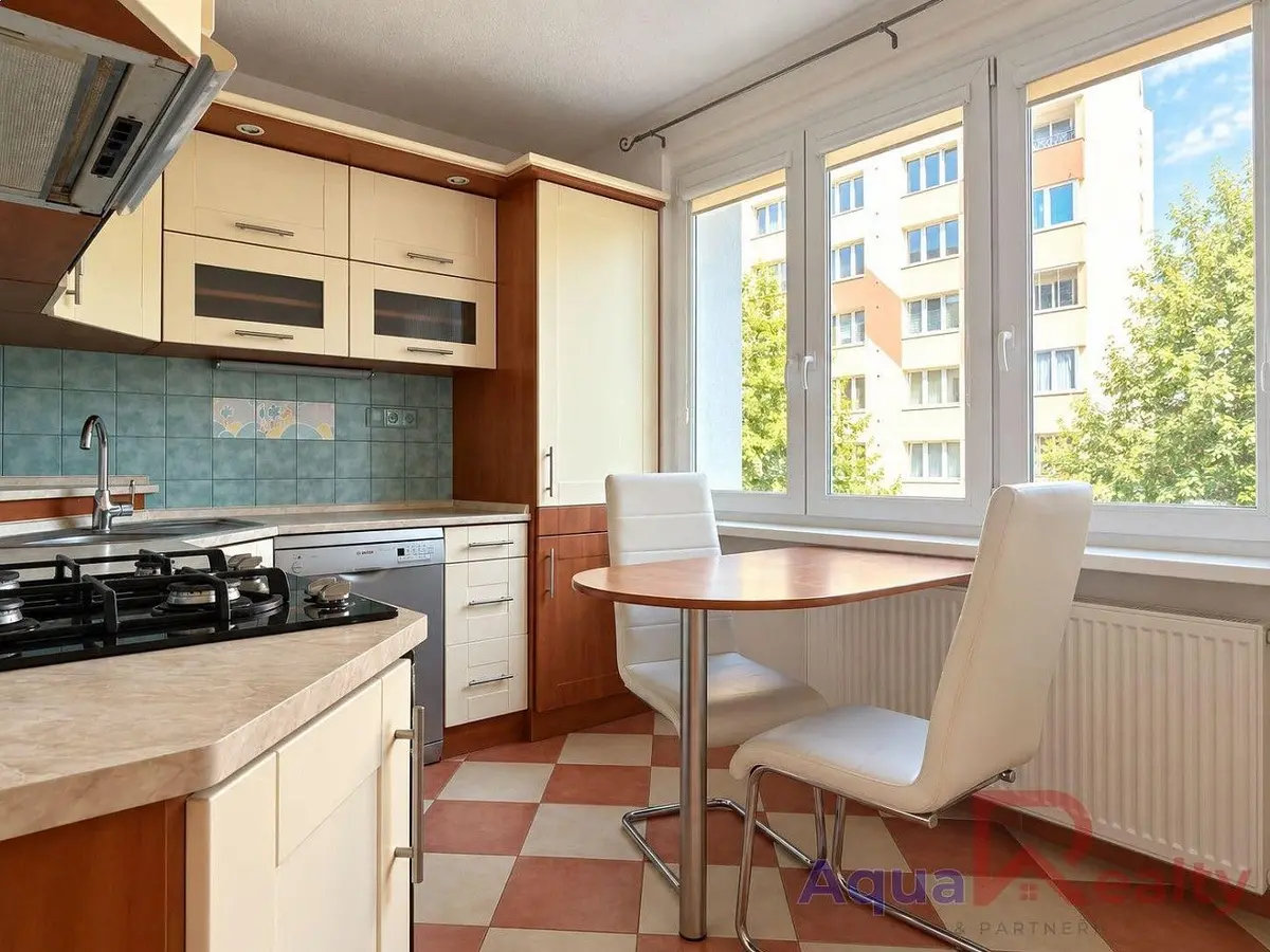 Pronájem bytu 3+1 59 m², Slavíčkova · Sokolov