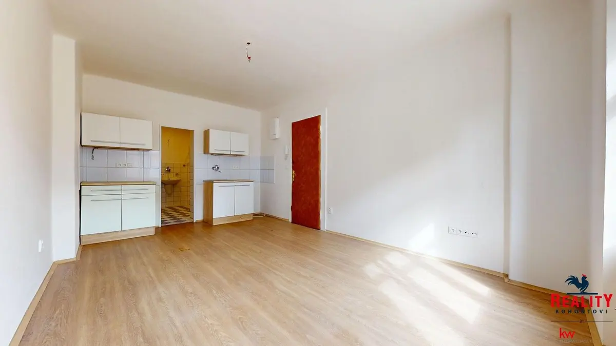 Prodej bytu 1+kk 28 m², Farského · Tábor