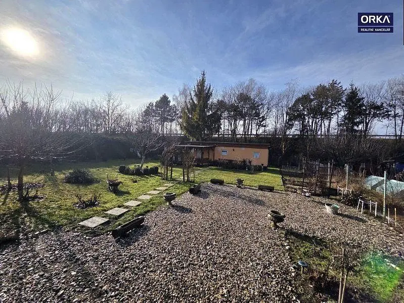 Prodej pozemku 750 m², Příkazy