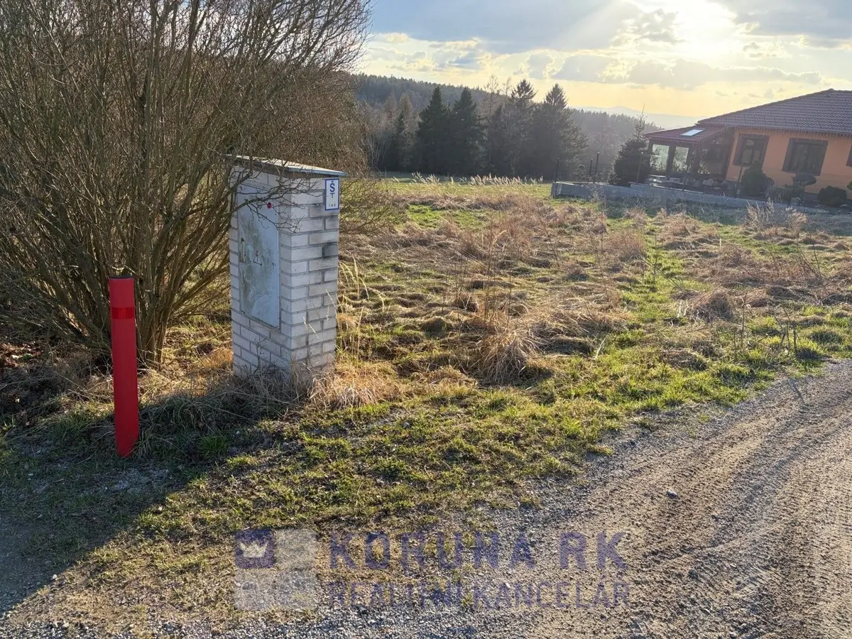 Prodej pozemku 1012 m², Jivno
