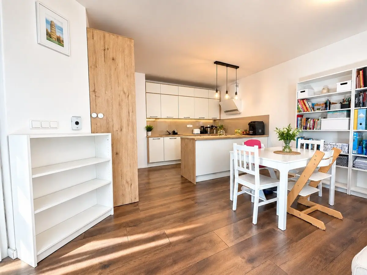 Prodej bytu 4+kk 91 m², Šlitrova · Újezd nad Lesy