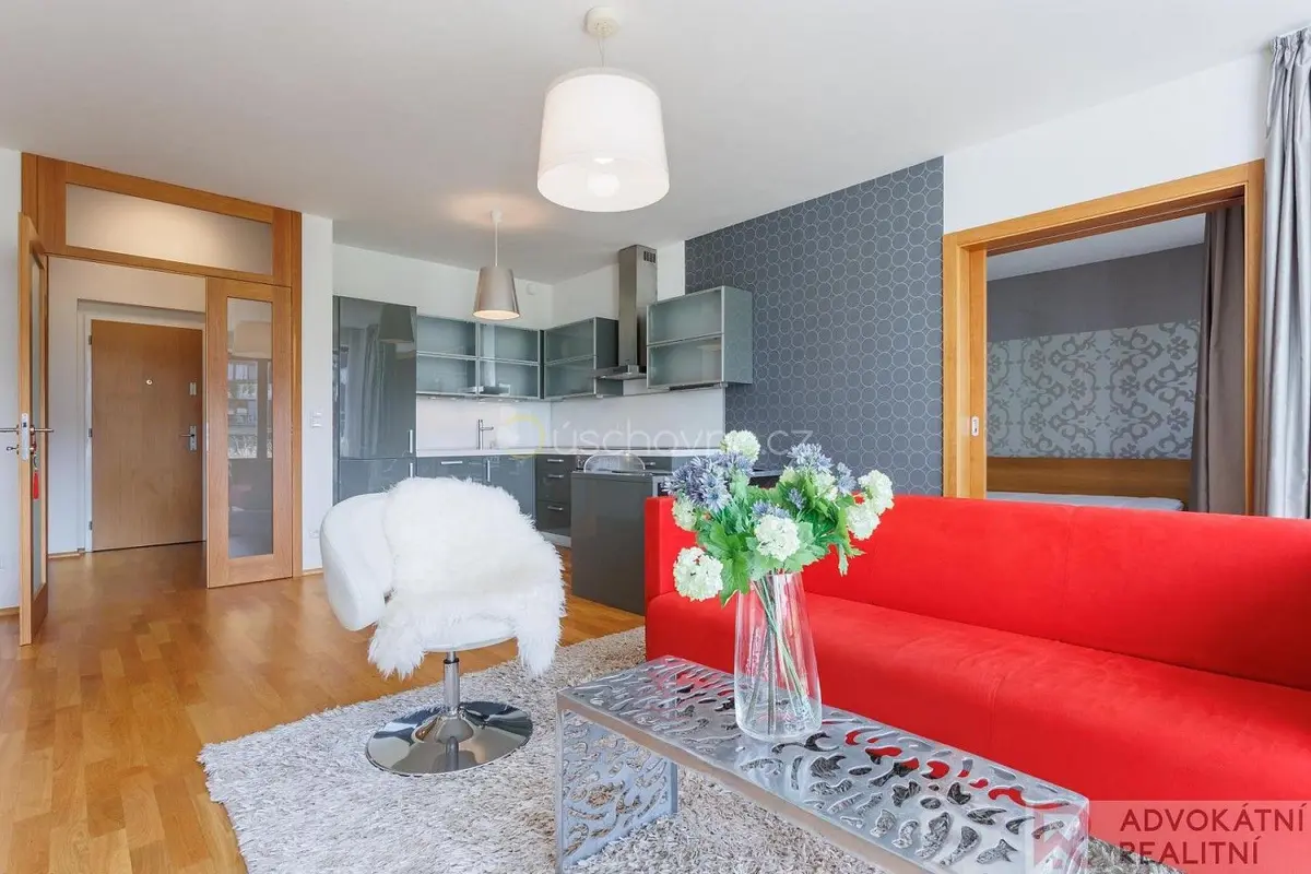 Pronájem bytu 2+kk 78 m², U Náměstí · Dolní Břežany