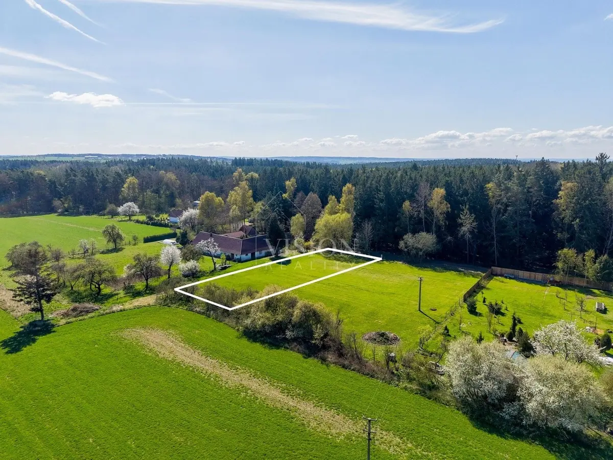 Prodej pozemku 1350 m², Opařany