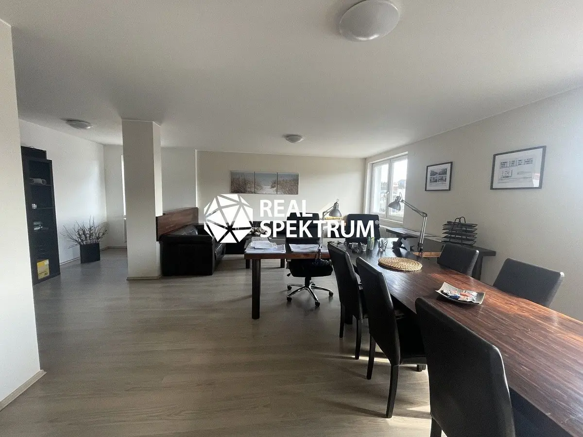 Pronájem komerčního prostoru 77 m², Blansko