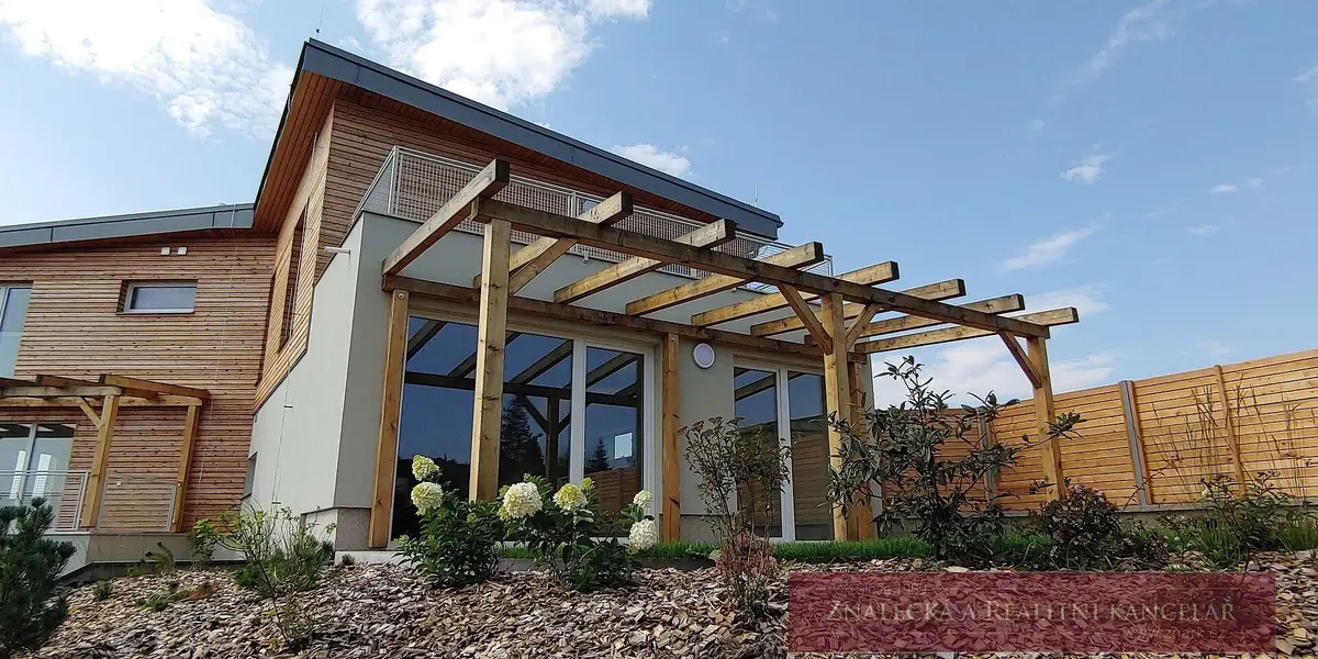 Prodej bytu 4+kk 139 m², Dobříš