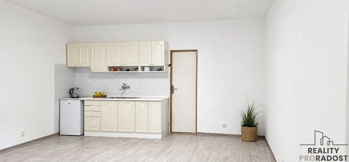 Pronájem bytu 1+kk 33 m², bratří Sapáků · Líšeň · Brno
