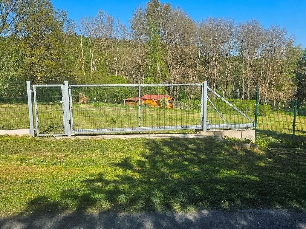 Prodej pozemku 4505 m², Omlenice