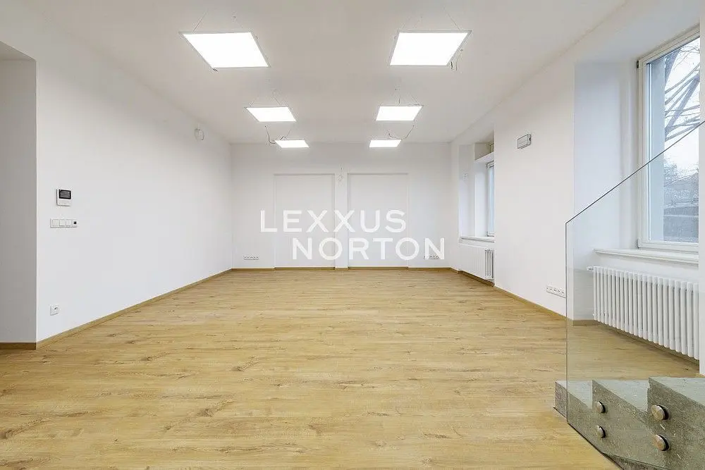 Pronájem komerčního prostoru 56 m², Vršovice