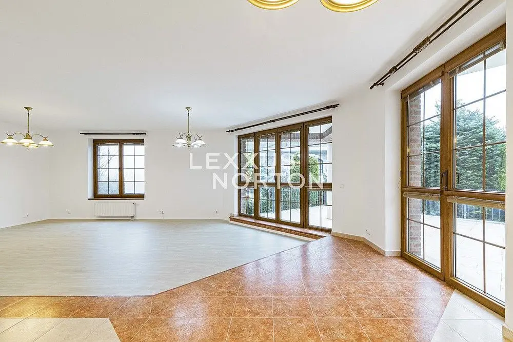 Pronájem domu 384 m², Druhého odboje · Nebušice