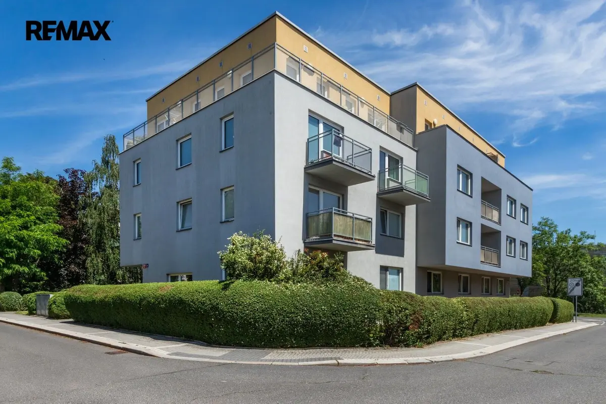 Prodej garáže 12 m², Rejchova · Břevnov
