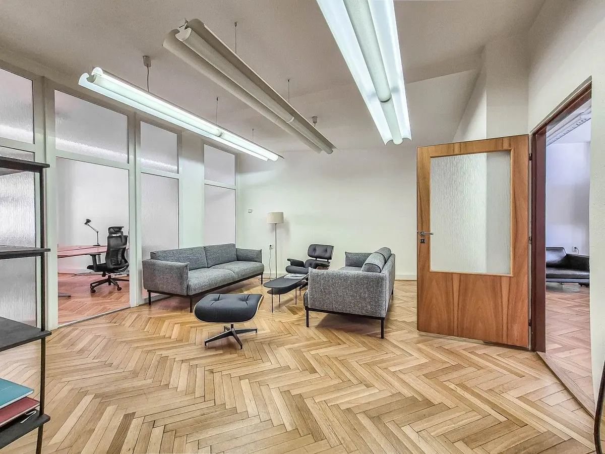 Pronájem komerčního prostoru 112 m², Staroměstské náměstí · Staré Město