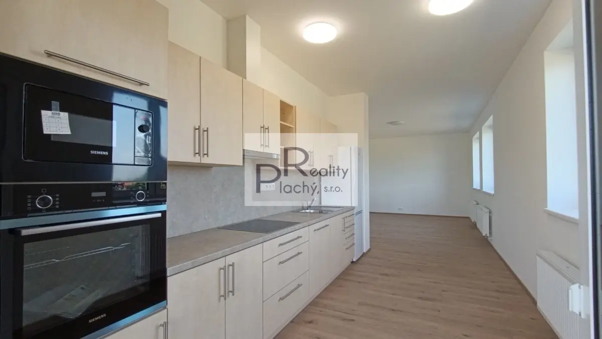Prodej bytu 2+kk 73 m², Hevlín