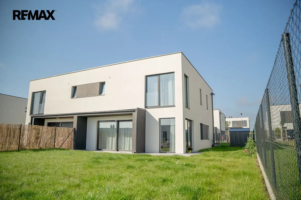 Pronájem domu 161 m², Kukaččí · Březiněves