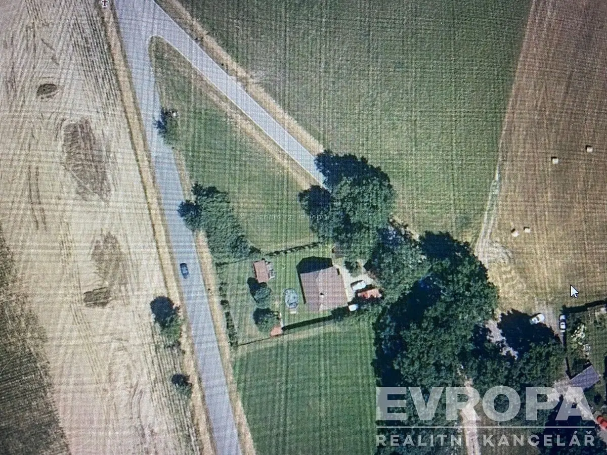 Prodej pozemku 670 m², Krašlovice