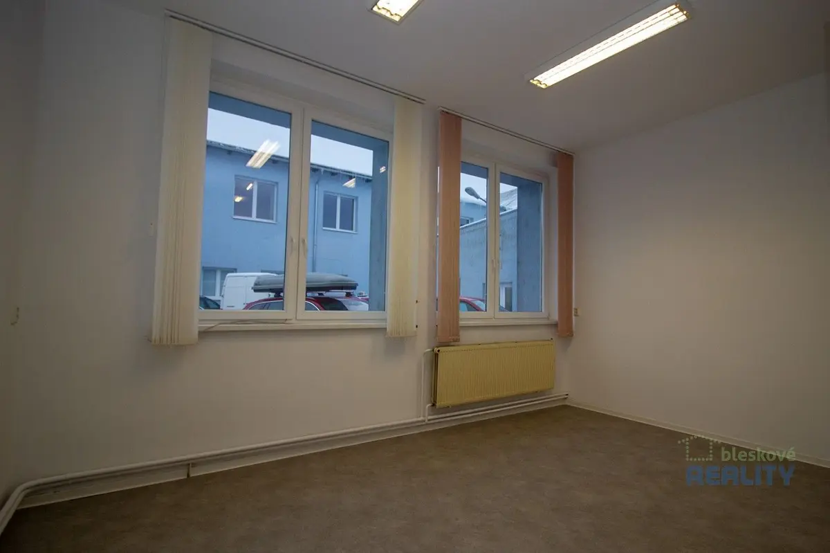 Pronájem komerčního prostoru 22 m², Brandýs nad Labem · Brandýs nad Labem-Stará Boleslav