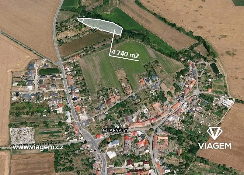Prodej pozemku 596 m², Charváty