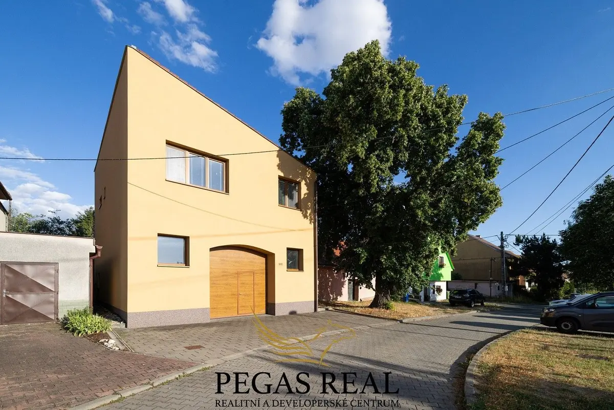 Prodej komerčního prostoru 271 m², Na štěrkách · Březí u Mikulova · Březí