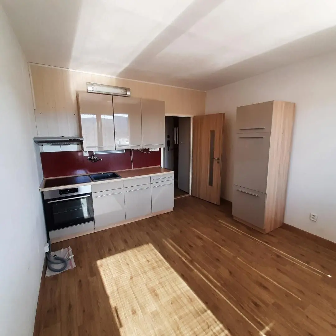 Prodej bytu 1+kk 20 m², nám. Přátelství · Prachatice