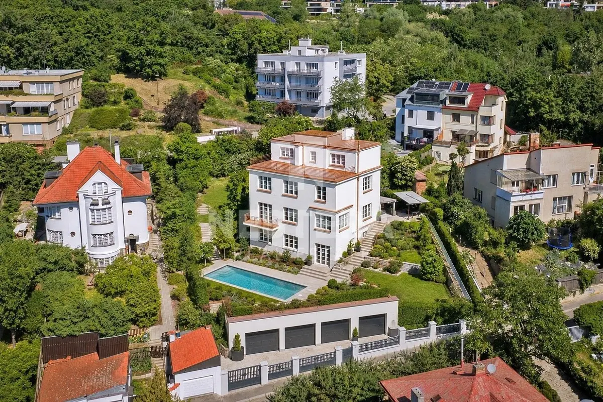 Prodej domu 397 m², Ke Klimentce · Smíchov