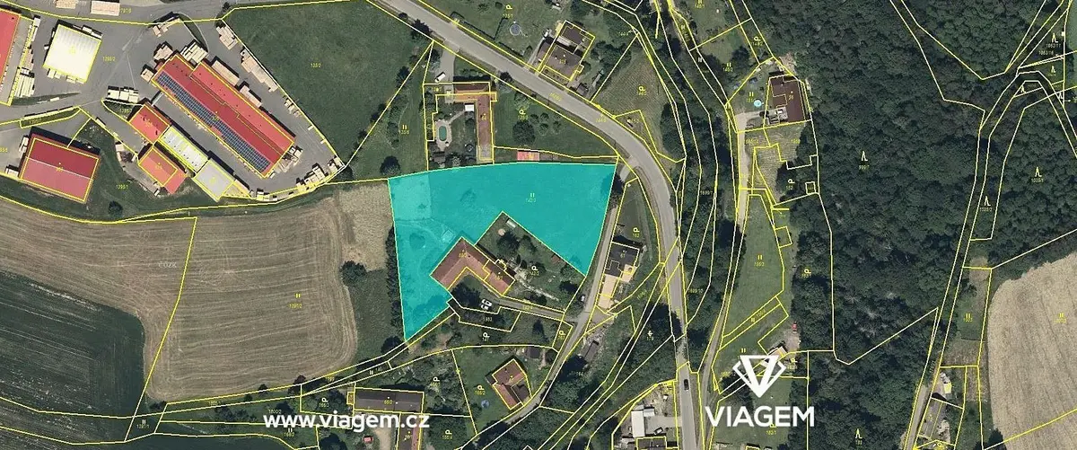 Prodej pozemku 2108 m², Třebovice