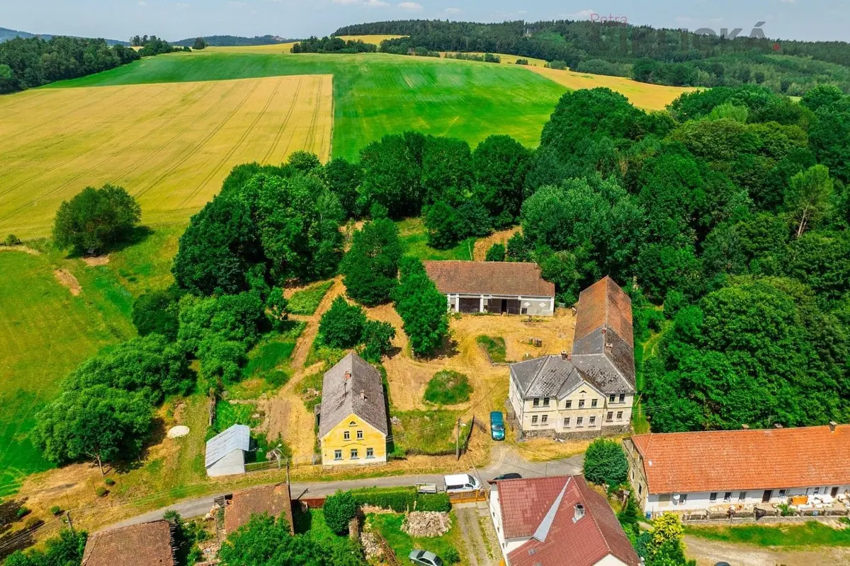 Prodej domu 700 m², Slatina u Hostouně · Hostouň