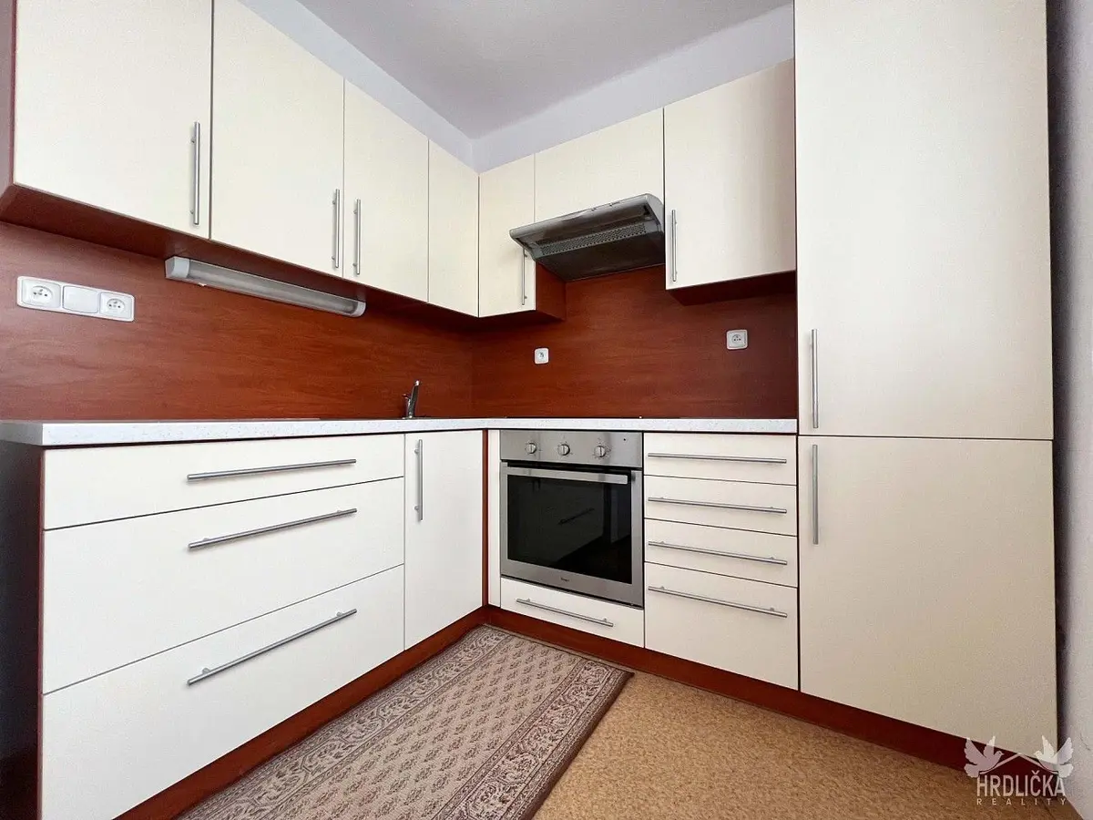 Pronájem bytu 2+1 50 m², Krále Jiřího z Poděbrad · Strakonice