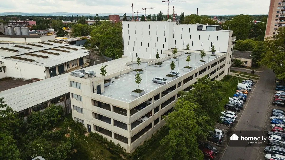 Prodej nemovitosti 13 m², nábřeží Závodu míru · Pardubice