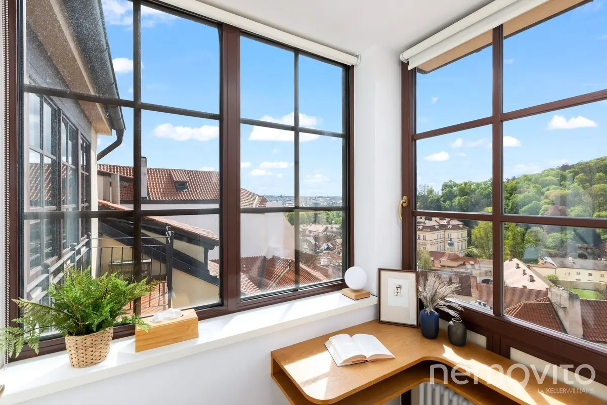 Prodej bytu 2+kk 231 m², Úvoz · Malá Strana