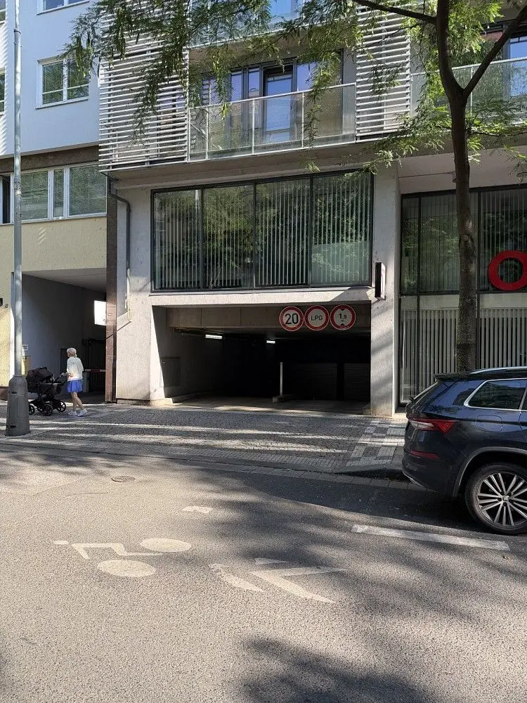 Pronájem nemovitosti 13 m², Křižíkova · Karlín