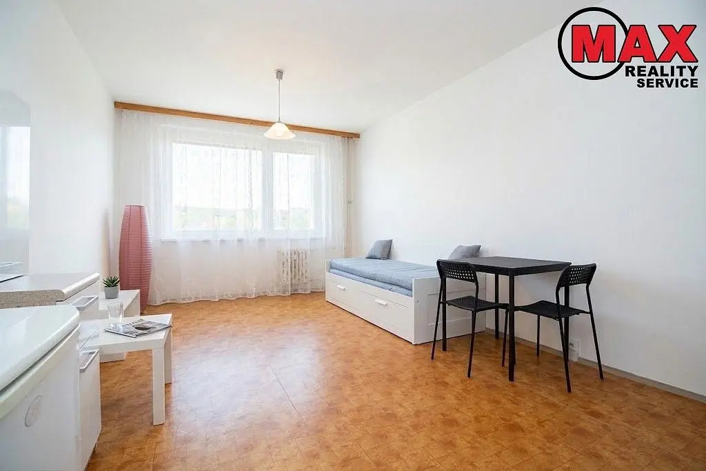 Pronájem bytu 1+kk 29 m², Schulhoffova · Háje