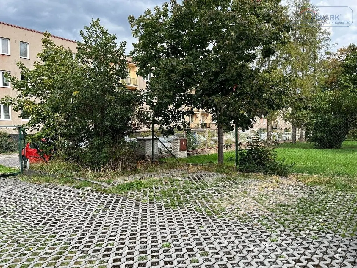 Pronájem pozemku 12 m², Za Poštou · Dobříš