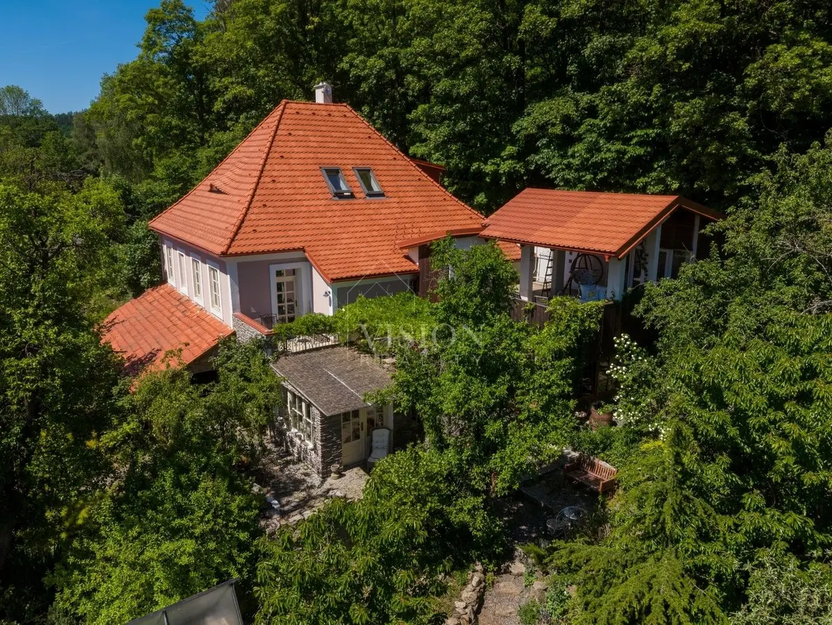 Prodej domu 190 m², Mlázovy · Kolinec