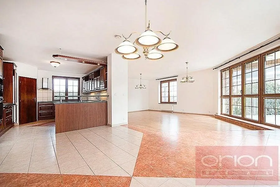 Pronájem domu 390 m², Druhého odboje · Nebušice