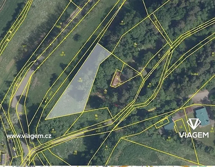 Prodej pozemku 1569 m², Kněžmost