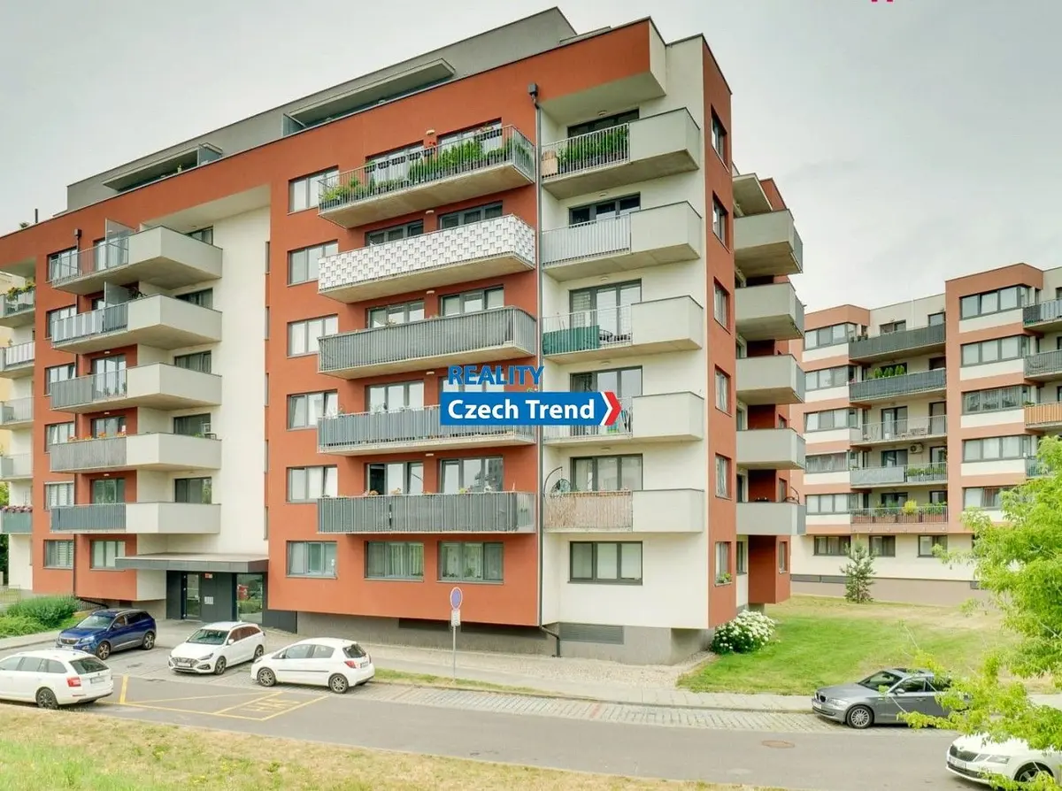 Pronájem bytu 1+kk 37 m², Neředín · Olomouc