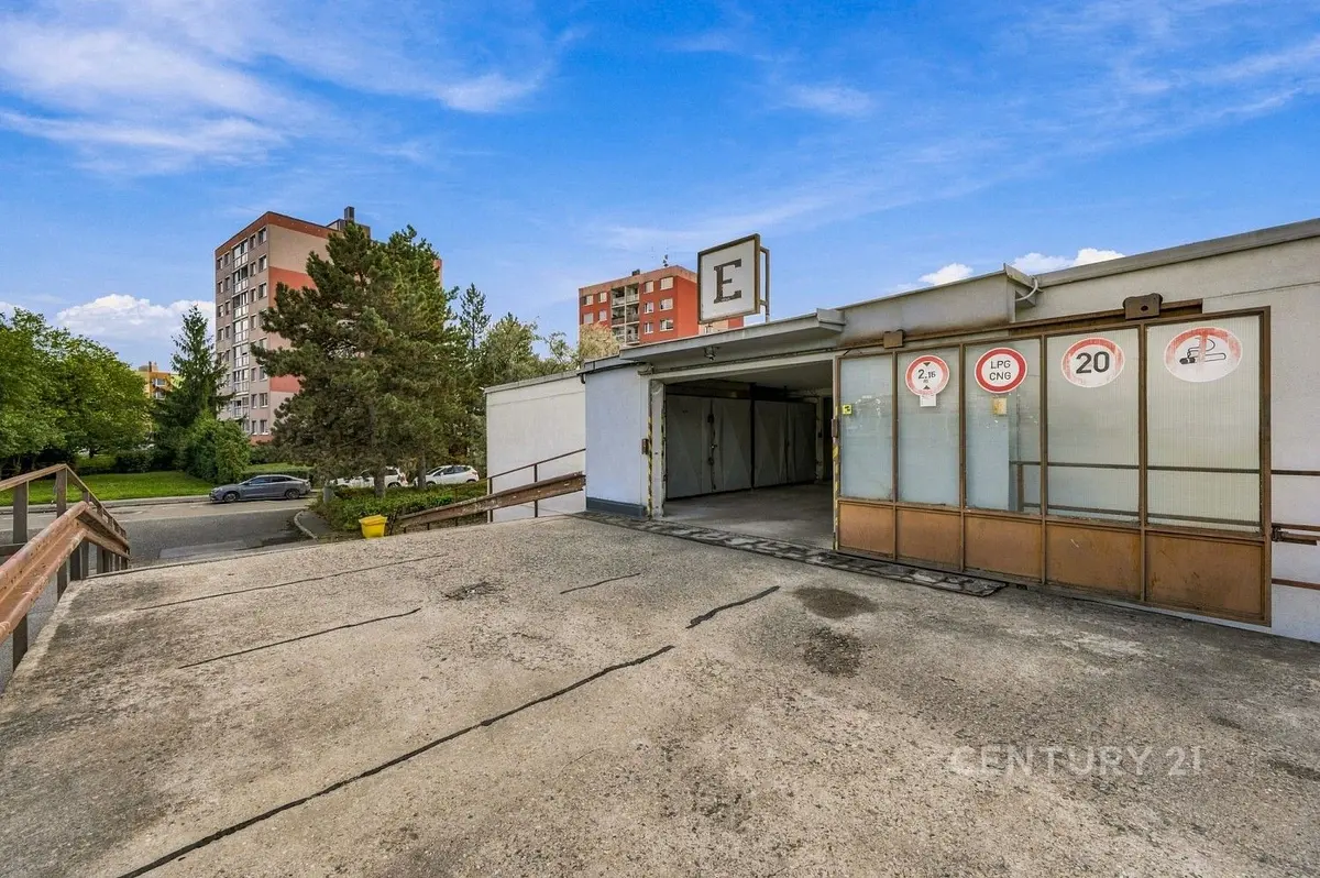 Prodej nemovitosti 18 m², Manželů Dostálových · Kyje