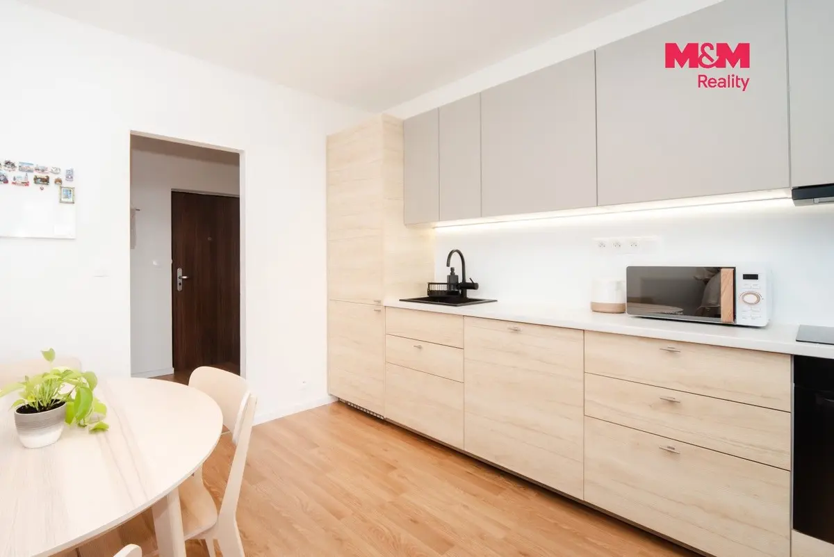 Prodej bytu 4+kk 72 m², Záběhlice
