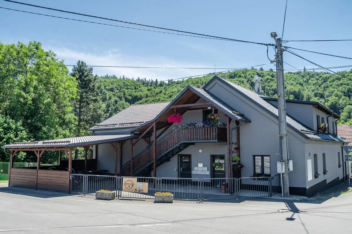 Prodej domu 500 m², Klokočůvek · Odry
