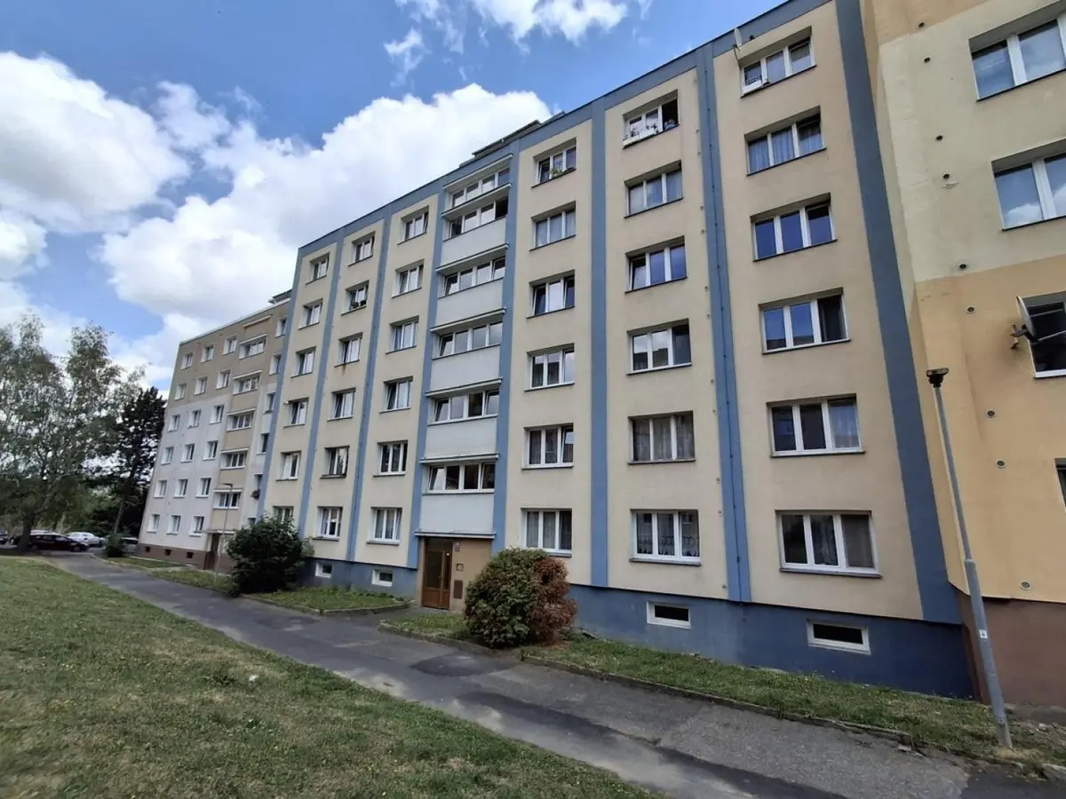 Prodej bytu 3+1 76 m², Májová · Cheb