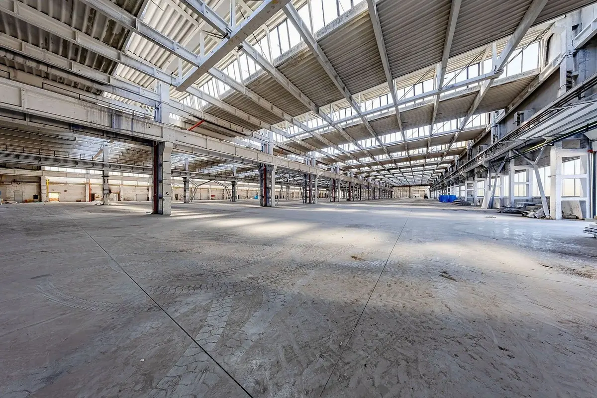 Pronájem komerčního prostoru 2000 m², Veselí nad Moravou