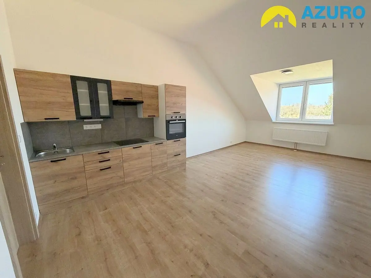 Pronájem bytu 1+kk 36 m², Čekyně · Přerov