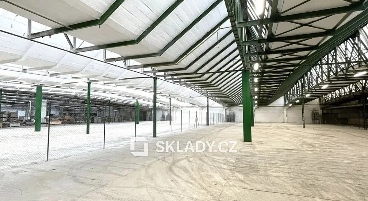 Pronájem komerčního prostoru 2700 m², Hrnčířská · Louny
