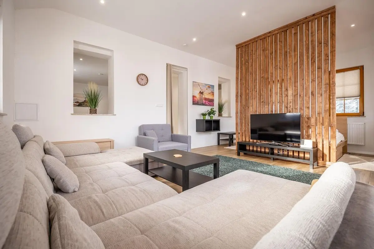 Prodej bytu 1+1 71 m², Majakovského · Horní Blatná