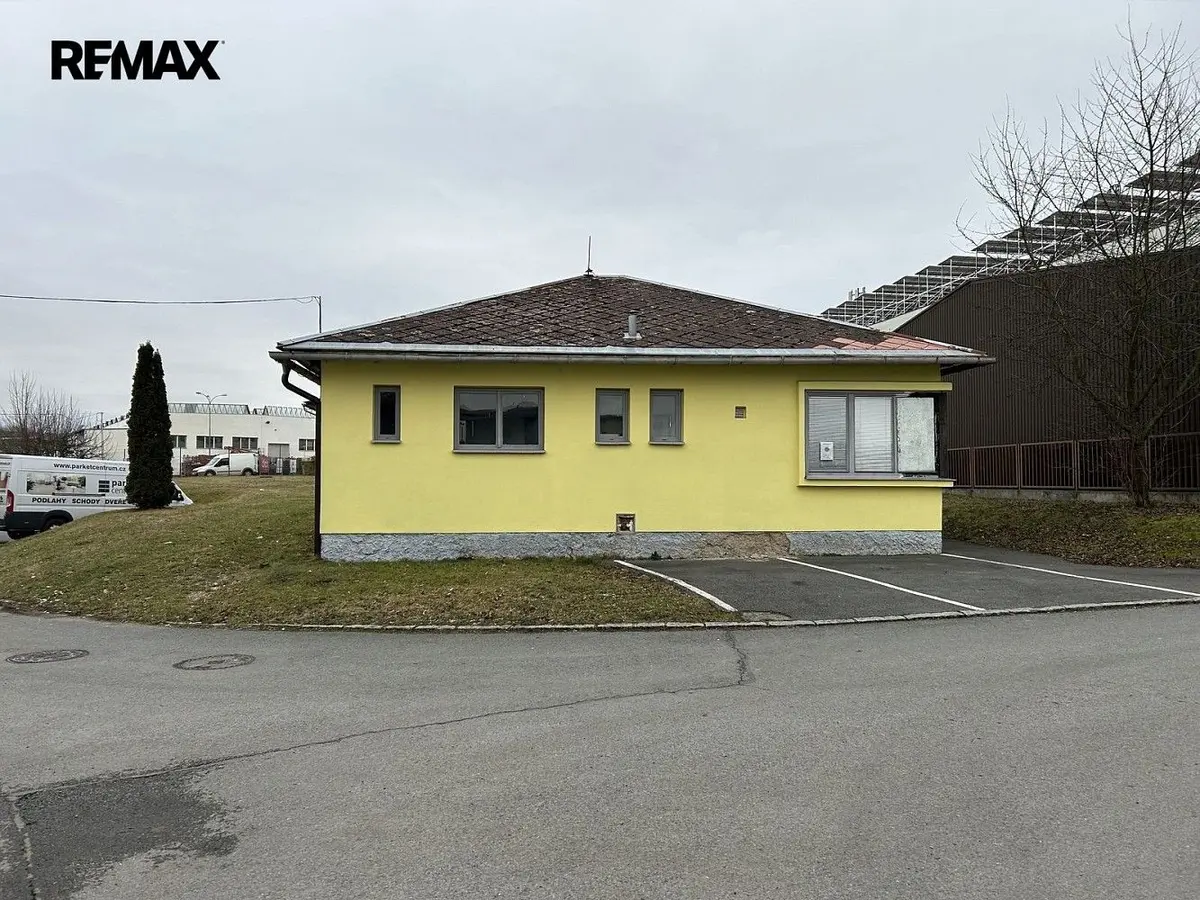 Pronájem komerčního prostoru 96 m², Hřbitovní · Doubravka · Plzeň
