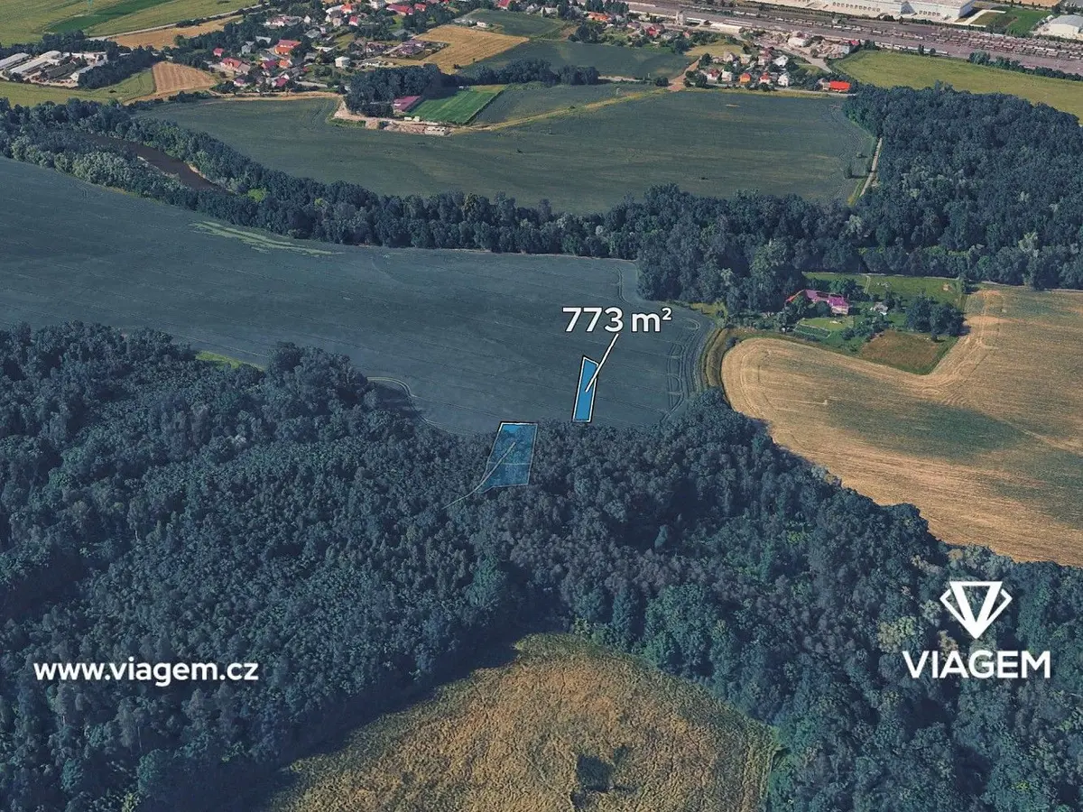 Prodej pozemku 1561 m², Lhota u Choryně · Valašské Meziříčí