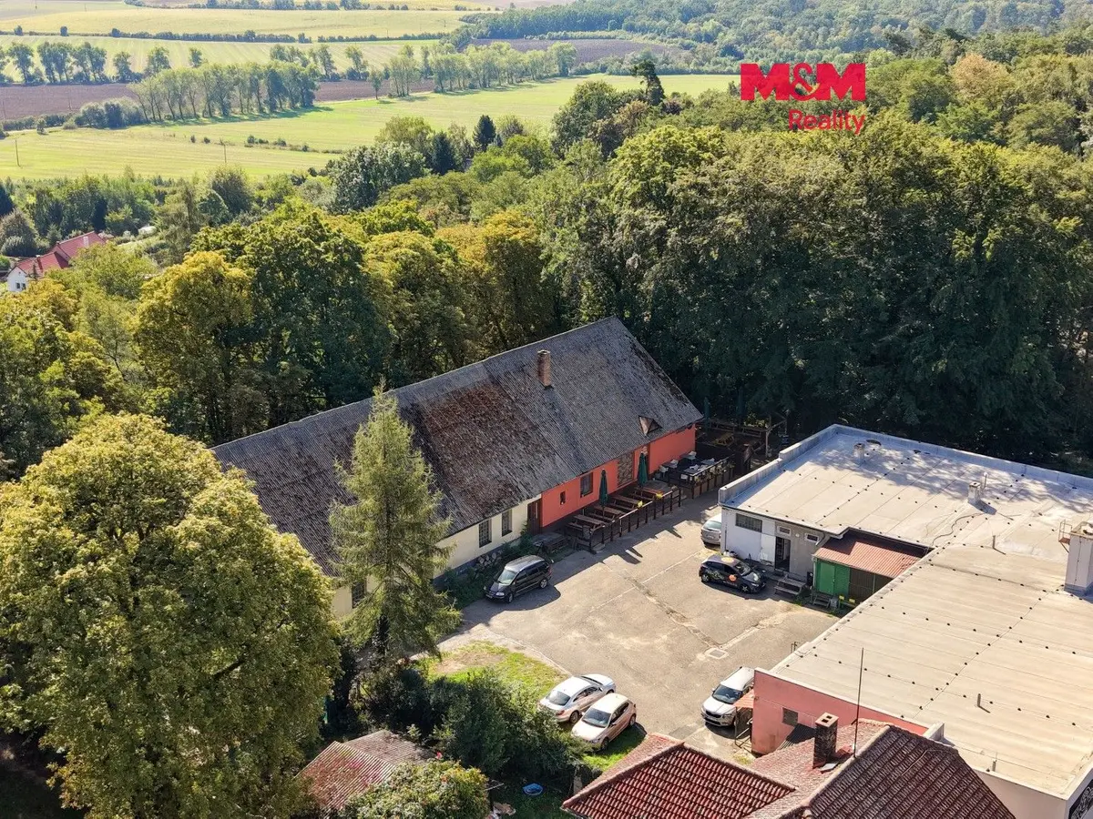 Pronájem komerčního prostoru 150 m², Loučeň
