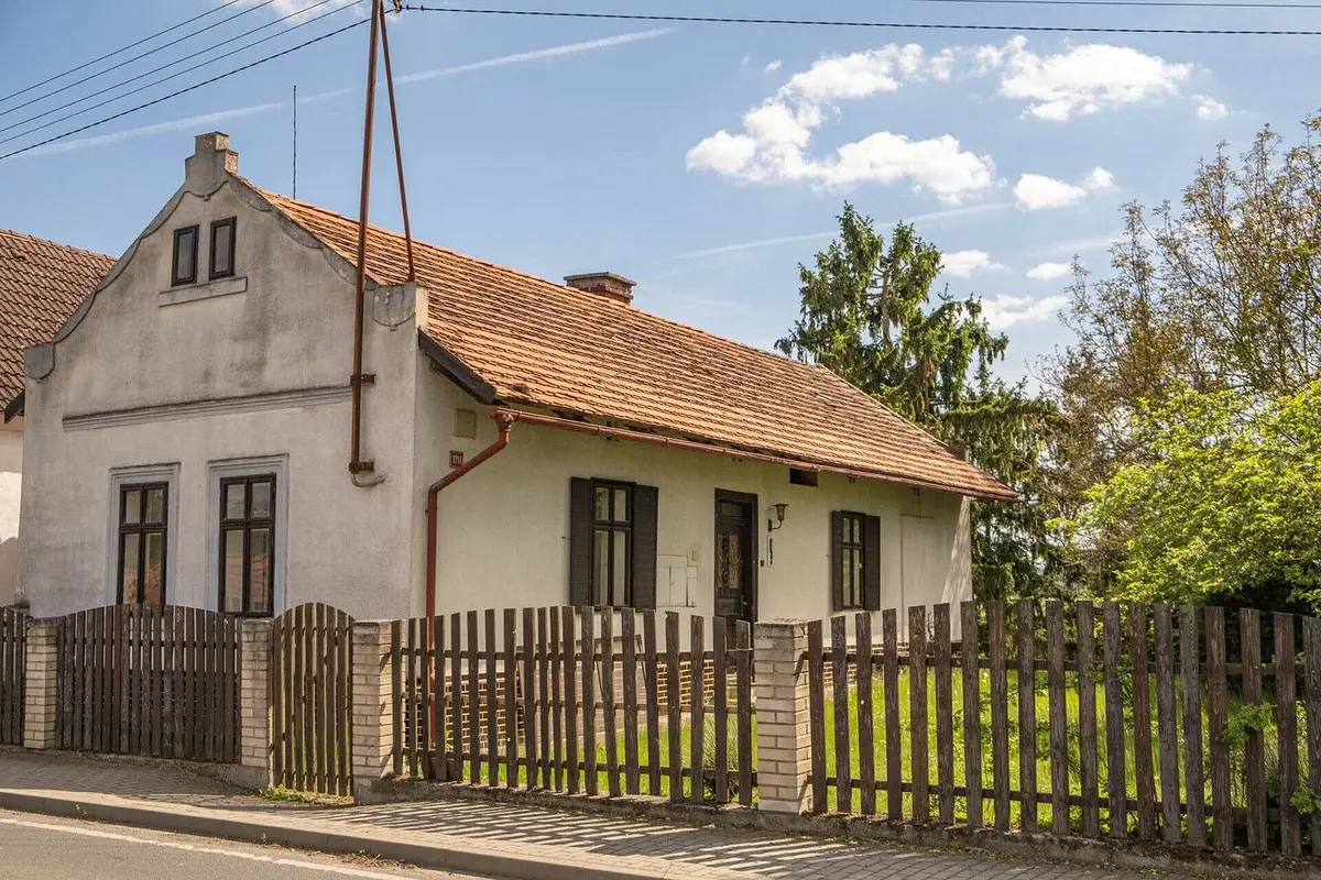 Prodej nemovitosti 100 m², Žákava